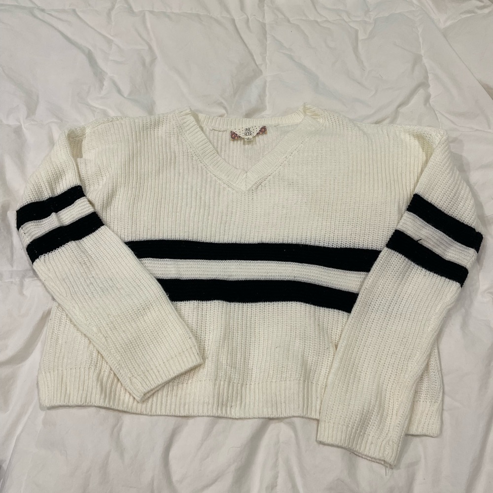 Pink Rose V-Neck Sweater Large